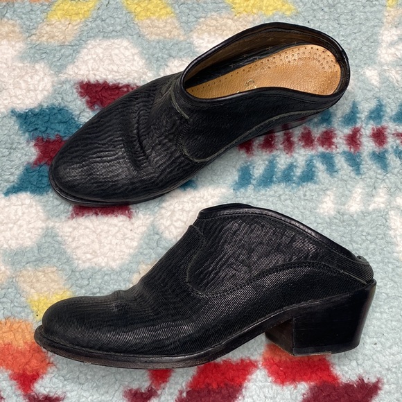 Fiorentini + Baker Shoes - Fiorentini & Baker textured black leather mules